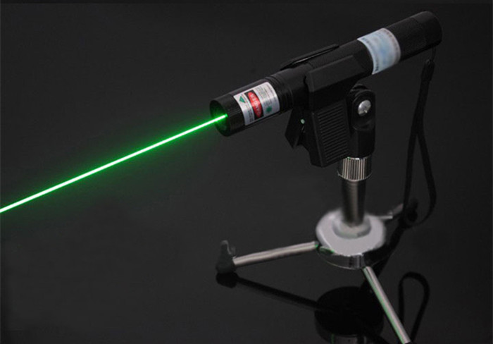 strong green laser