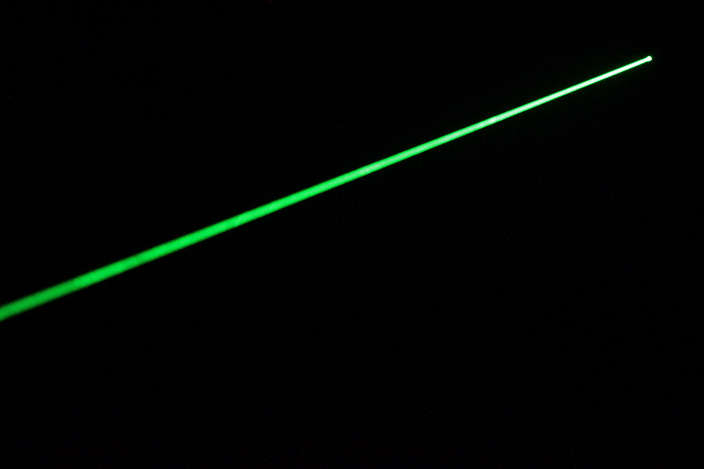 30mw laser pointer