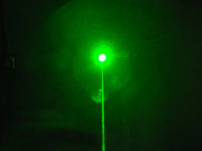 high-power laser pointer