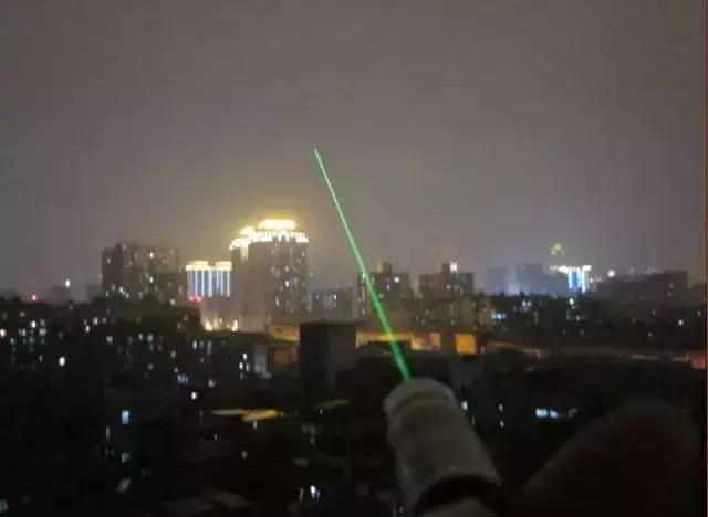 green laser pointer pen