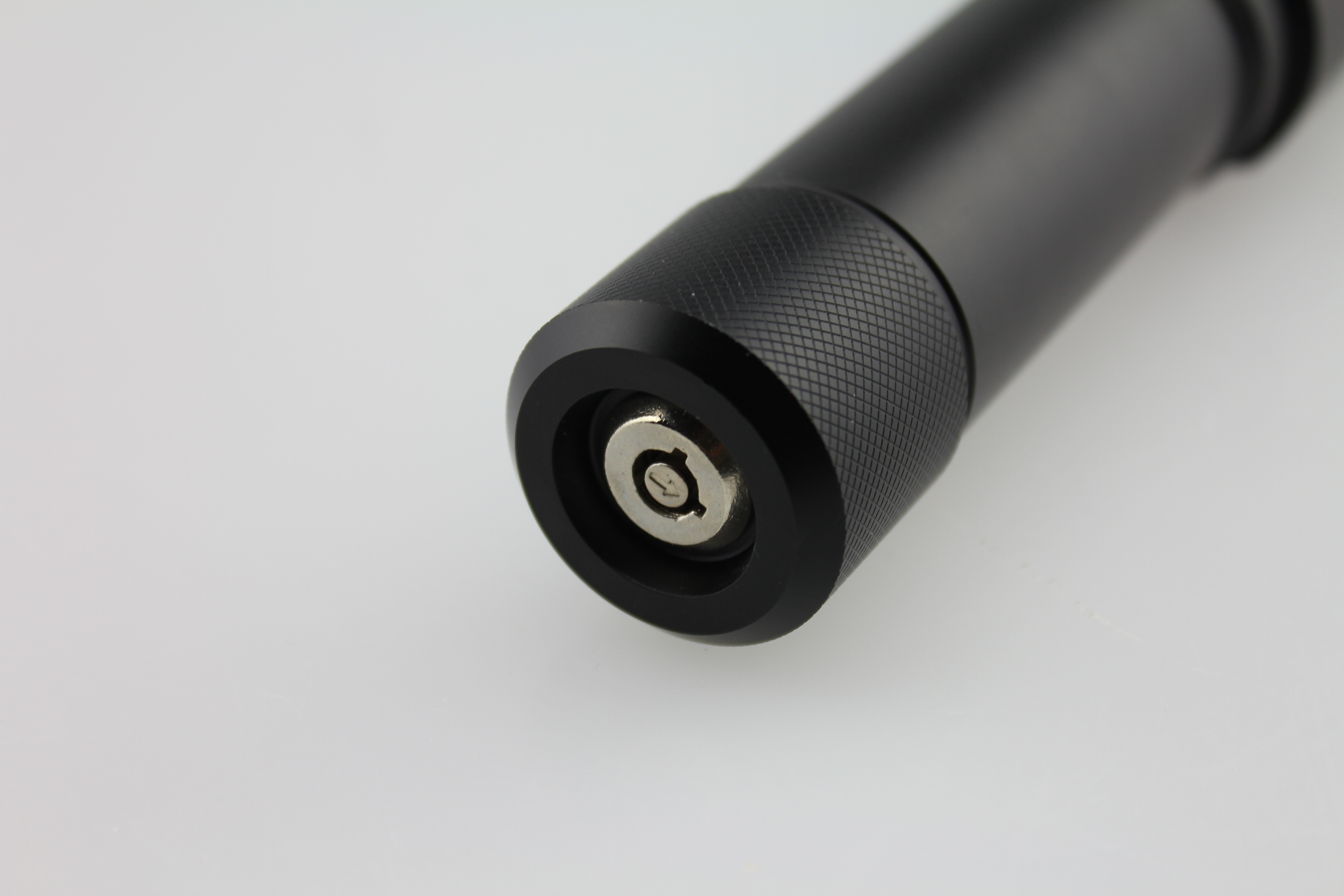 Tail of 450nm Blue Laser Pointer